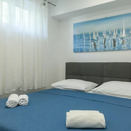 Apartments Eva Trogir Exterior photo