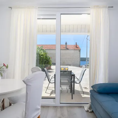 Apartments Eva Trogir Exterior photo