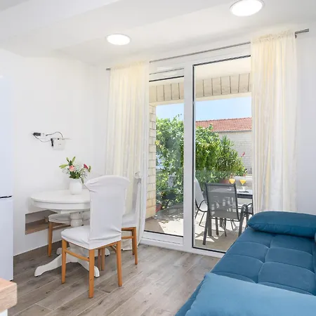 Apartments Eva Trogir Exterior photo