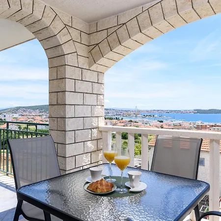 Apartments Eva Trogir Exterior photo